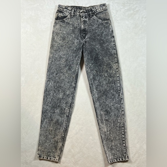 LEVI’S Made in USA 28W 32L Black Acid Wash 501 Women’s Trendy Denim Jeans - Picture 2 of 9